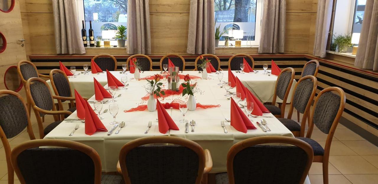 Schollers Restaurant & Hotel ريندسبورغ المظهر الخارجي الصورة